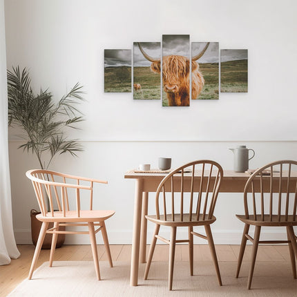 Schilderij vijfluik eetkamer schotse hooglanders in de wei - kleur