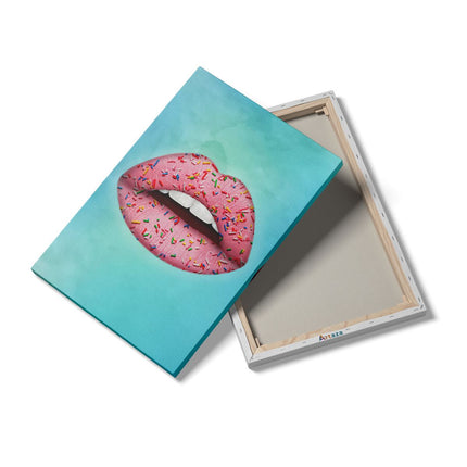 Canvas schilderij details Roze Lippen met Spikkels op een Blauw Achtergrond