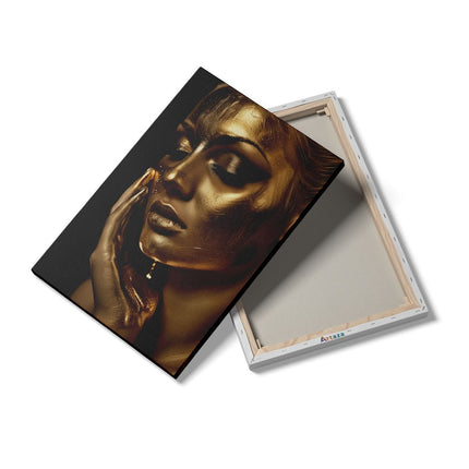 Canvas schilderij details Vrouw met een Gouden Gezichtsmasker