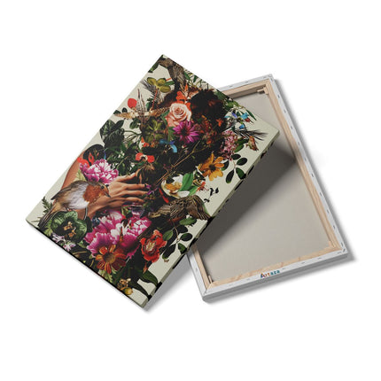 Canvas schilderij details Vrouw is Omringd door Bloemen en Vogels