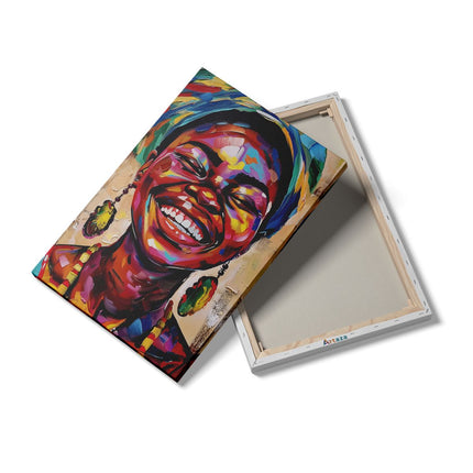 Canvas schilderij details Glimlachende Afrikaanse Vrouw die een Kleurrijke Tulband Draagt
