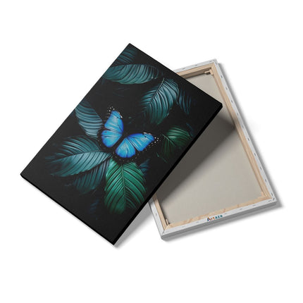 Canvas schilderij details Blauwe Vlinder Rustend op Groene Bladeren