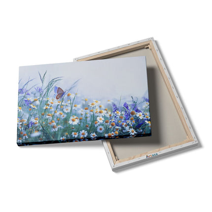 Canvas schilderij details Witte Kamille Bloemen Met Een Vlinder