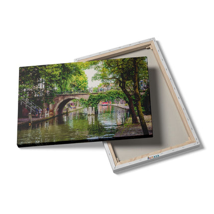 Canvas schilderij details Dichtbegroeide Brug Op De Oudegracht In Utrecht