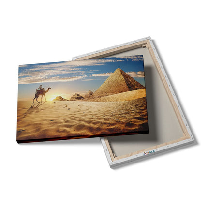 Canvas schilderij details Egyptische Piramides met een Kameel