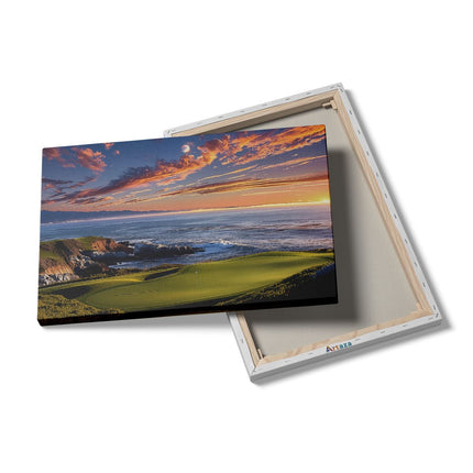 Canvas schilderij details Golfbaan bij Zonsondergang met de Oceaan op de Achtergrond