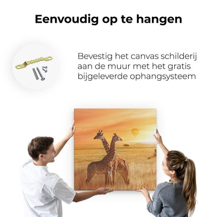 Canvas schilderij ophangen Twee Giraffen Met Twee Oranje Luchtballonnen