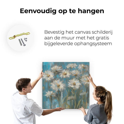Canvas schilderij ophangen Kunstwerk van Witte Madeliefjes op een Blauwe Achtergrond