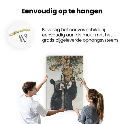 Canvas schilderij ophangen Beer en een Konijn in een Boom