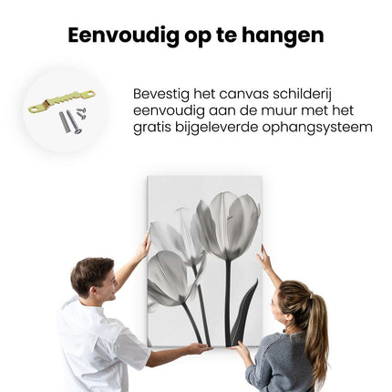 Canvas schilderij ophangen Drie Tulpen in Zwart en Wit