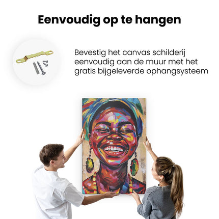 Canvas schilderij ophangen Glimlachende Afrikaanse Vrouw die een Kleurrijke Tulband Draagt