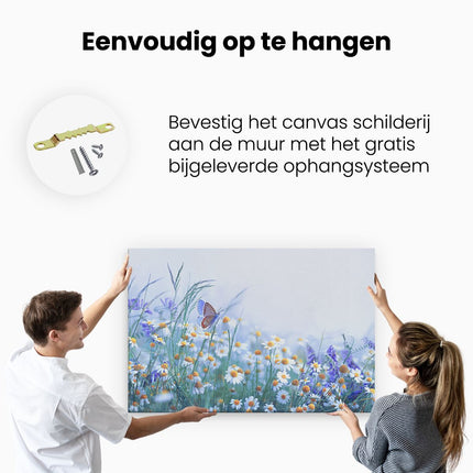 Canvas schilderij ophangen Witte Kamille Bloemen Met Een Vlinder
