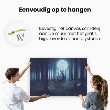 Canvas schilderij ophangen Hert In Het Bos Tijdens Volle Maan