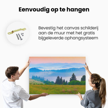 Canvas schilderij ophangen Mistige Heuvel Landschap Met Bossen