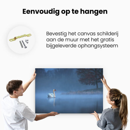 Canvas schilderij ophangen Zwaan op het Water tussen de Mist