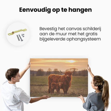 Canvas schilderij ophangen Schotse Hooglander Koe met haar Kalf