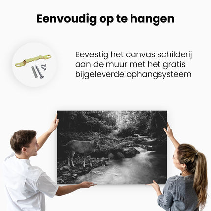 Canvas schilderij ophangen Hert bij een Rivier in een Jungle - Zwart Wit