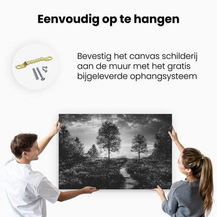 Canvas schilderij ophangen Mooi Landschap met Rode Bloemen en Zonsondergang - Zwart Wit