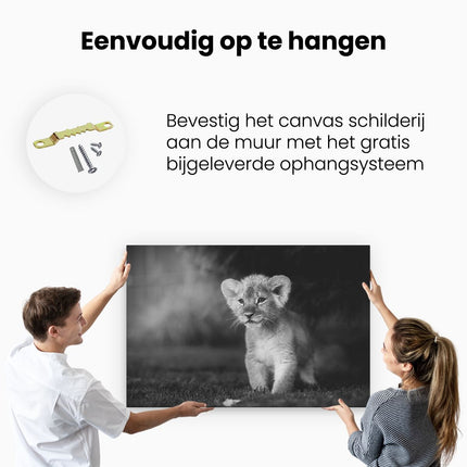 Canvas schilderij ophangen Schattige Leeuwen Welp - Baby Leeuw - Zwart Wit