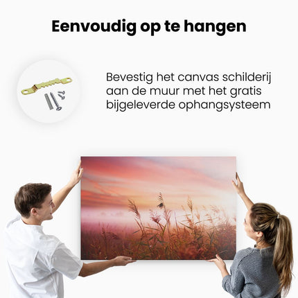 Canvas schilderij ophangen Mistig Landschap in de Ochtend 
