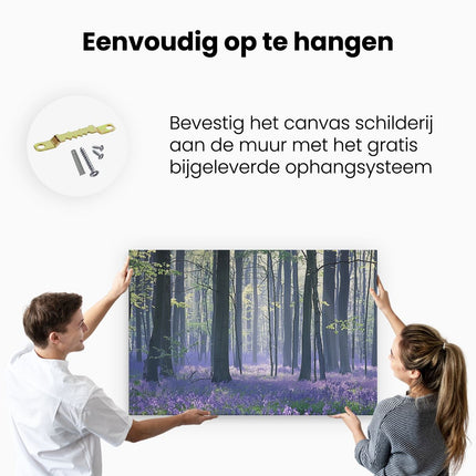 Canvas schilderij ophangen Paarse Bloemen in een Bos