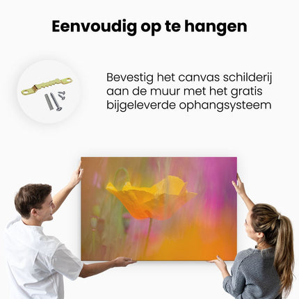 Canvas schilderij ophangen Enkele Gele Klaproos in een Veld met Kleurrijke Bloemen