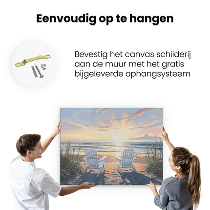 Canvas Schilderij Ophangen Twee Adirondackstoelen op het Strand bij Zonsondergang