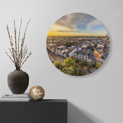 Wandcirkel muur Groningen Skyline Stad bij Zonsondergang