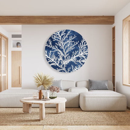 Wandcirkel woonkamer Afbeelding van een Boom met Witte Takken op een Blauwe Achtergrond