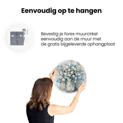 Wandcirkel ophangen Blauwe en Witte Bloemen in een Vaas