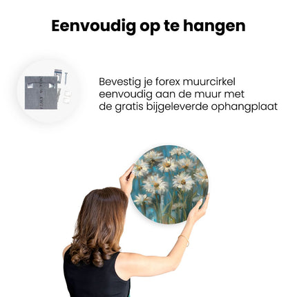 Wandcirkel ophangen Kunstwerk van Witte Madeliefjes op een Blauwe Achtergrond