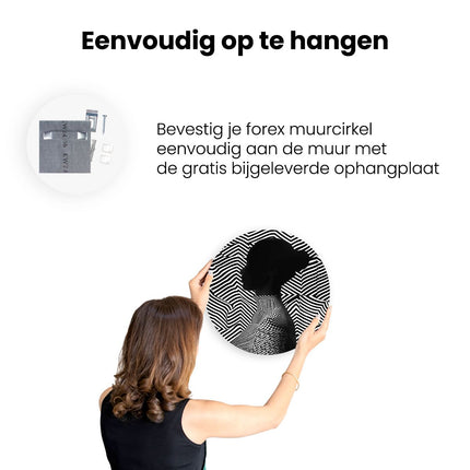 Wandcirkel ophangen Silhouet van een Vrouw voor een Zebrapatroon