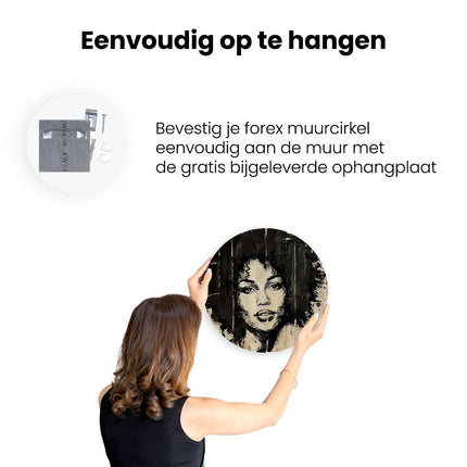 Wandcirkel ophangen Vrouw met Afrohaar