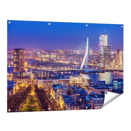 Tuinposter vooraanzicht Rotterdamse Skyline Met De Erasmusbrug 