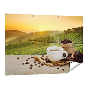 Tuinposter vooraanzicht Kopje Koffie Op Een Plantage Achtergrond6
