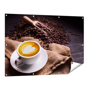 Tuinposter vooraanzicht Kopje Koffie In Een Hartje Met Koffiebonen