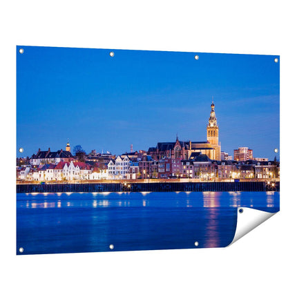 Tuinposter vooraanzicht Nijmegen Skyline met de Waal Rivier