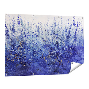 Tuinposter vooraanzicht Blauwe Bloemen in een Veld
