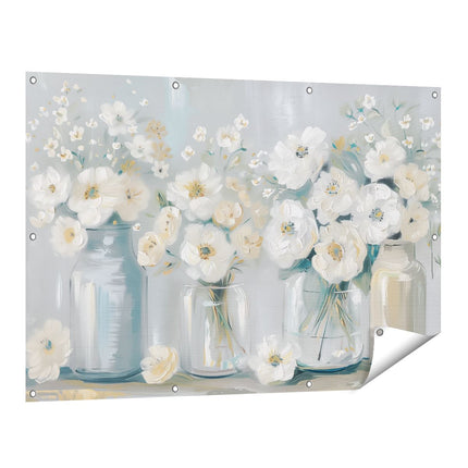 Tuinposter vooraanzicht Witte Bloemen in Stenen Potten