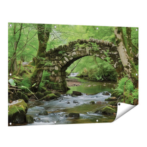 Tuinposter vooraanzicht Stenen Brug over een Beekje in het Bos