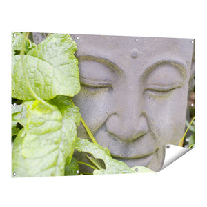 Tuinposter vooraanzicht Buddha Hoofd met Blad