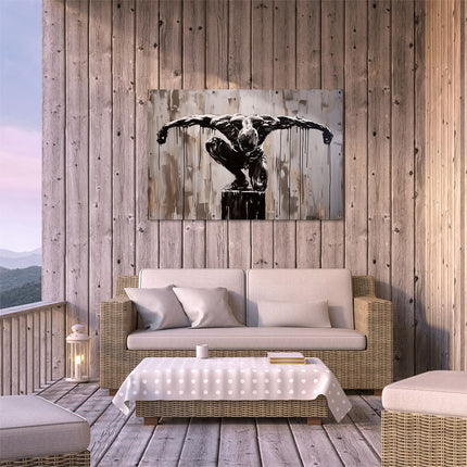 Tuinposter buiten terras Zwart Wit Kunstwerk van een Man op een Sokkel