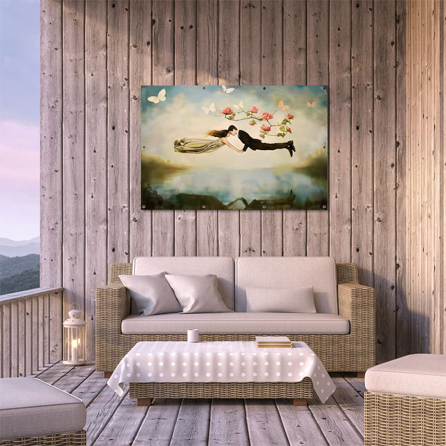 Tuinposter buiten terras Man en een Vrouw Vliegen in de Lucht