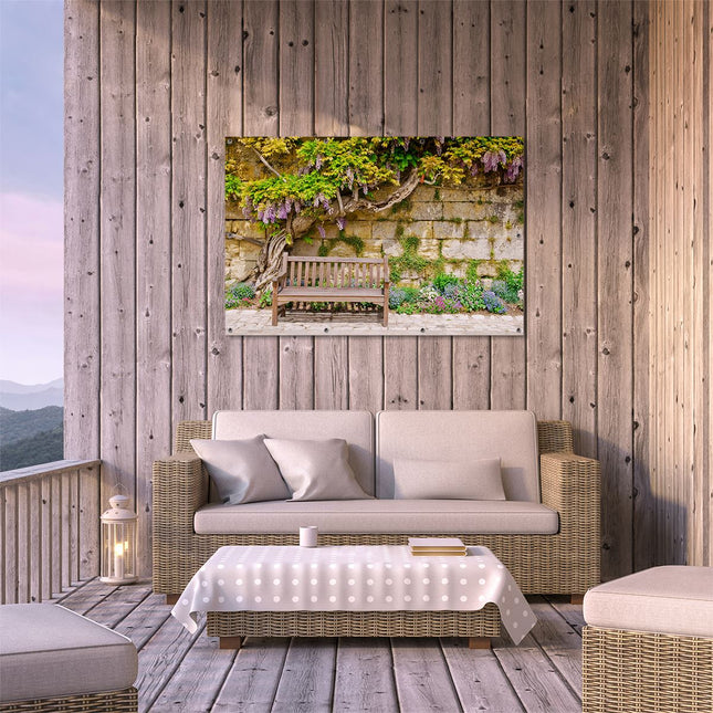 Tuinposter buiten terras Bank bij Begroeide Muur Blauwe Regen