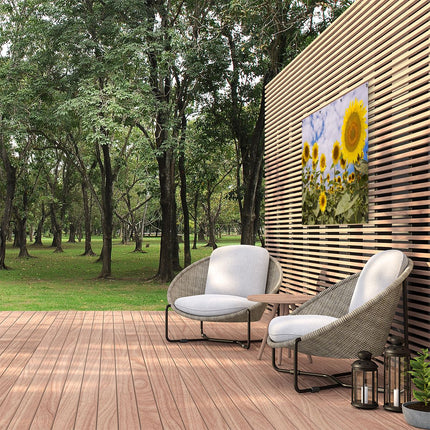 Tuinposter buiten Zonnebloemen op de Voorgrond