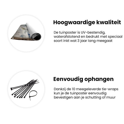 Tuinposter informatie Twee Blauwe en Witte Vazen ​​Op een Houten Tafel